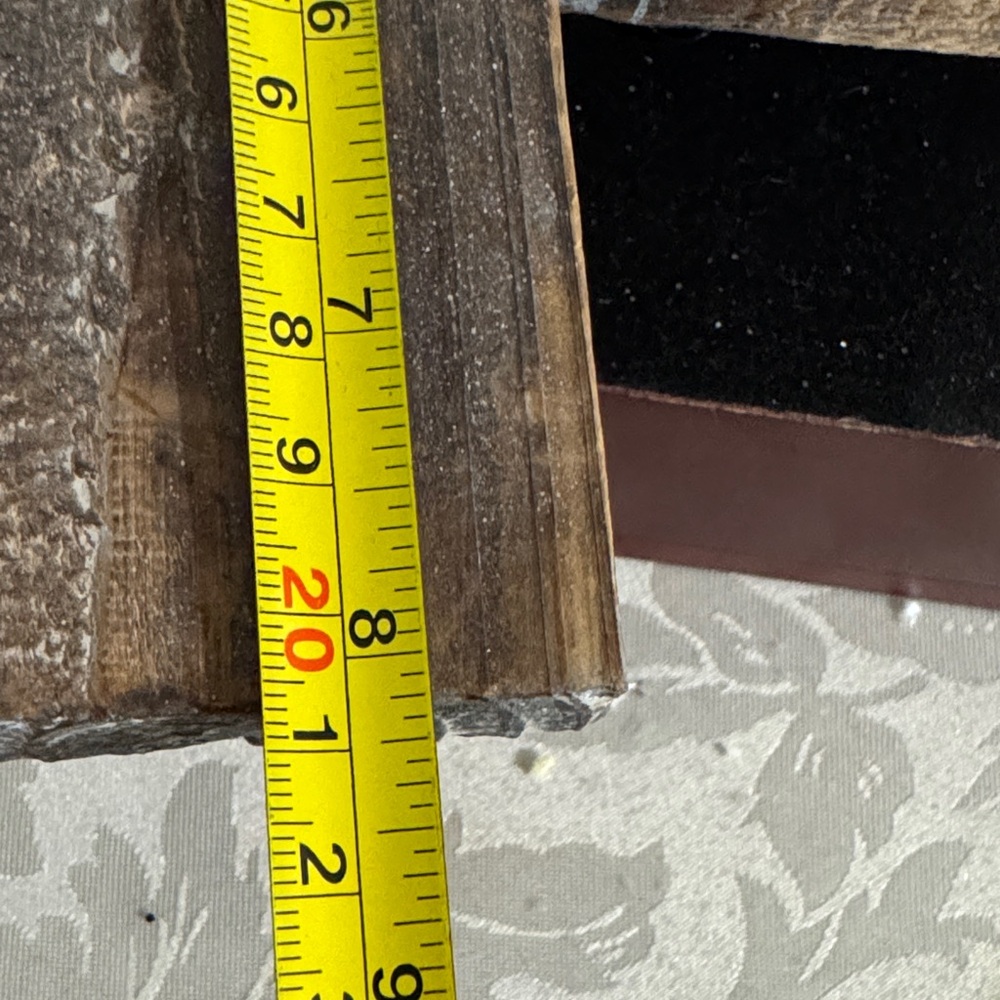 Vintage Distress Rustic metal and wood scrollwork wall hanging cross. - Picture 6 of 6